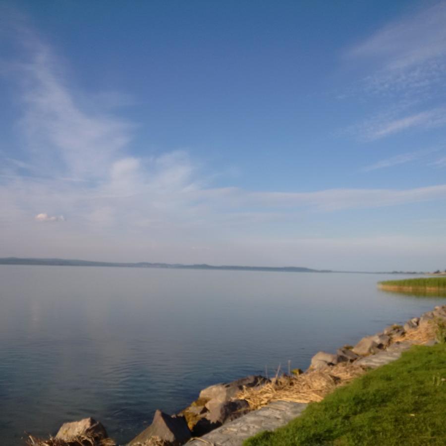 Beach Resident Balatonszemes Exterior photo