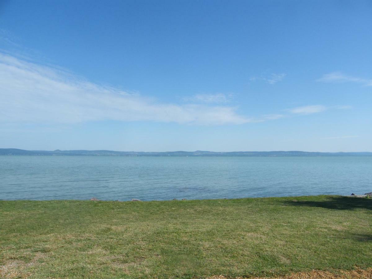 Beach Resident Balatonszemes Exterior photo